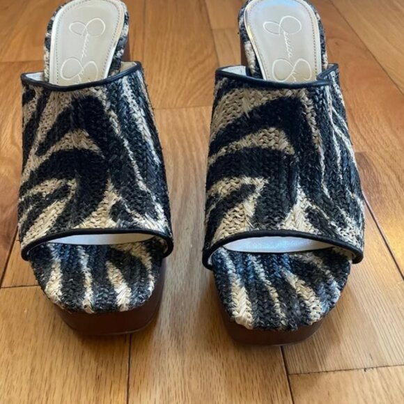 Jessica Simpson Wedge Sandals - Size 8 - NEVER WORN! - Picture 3 of 7
